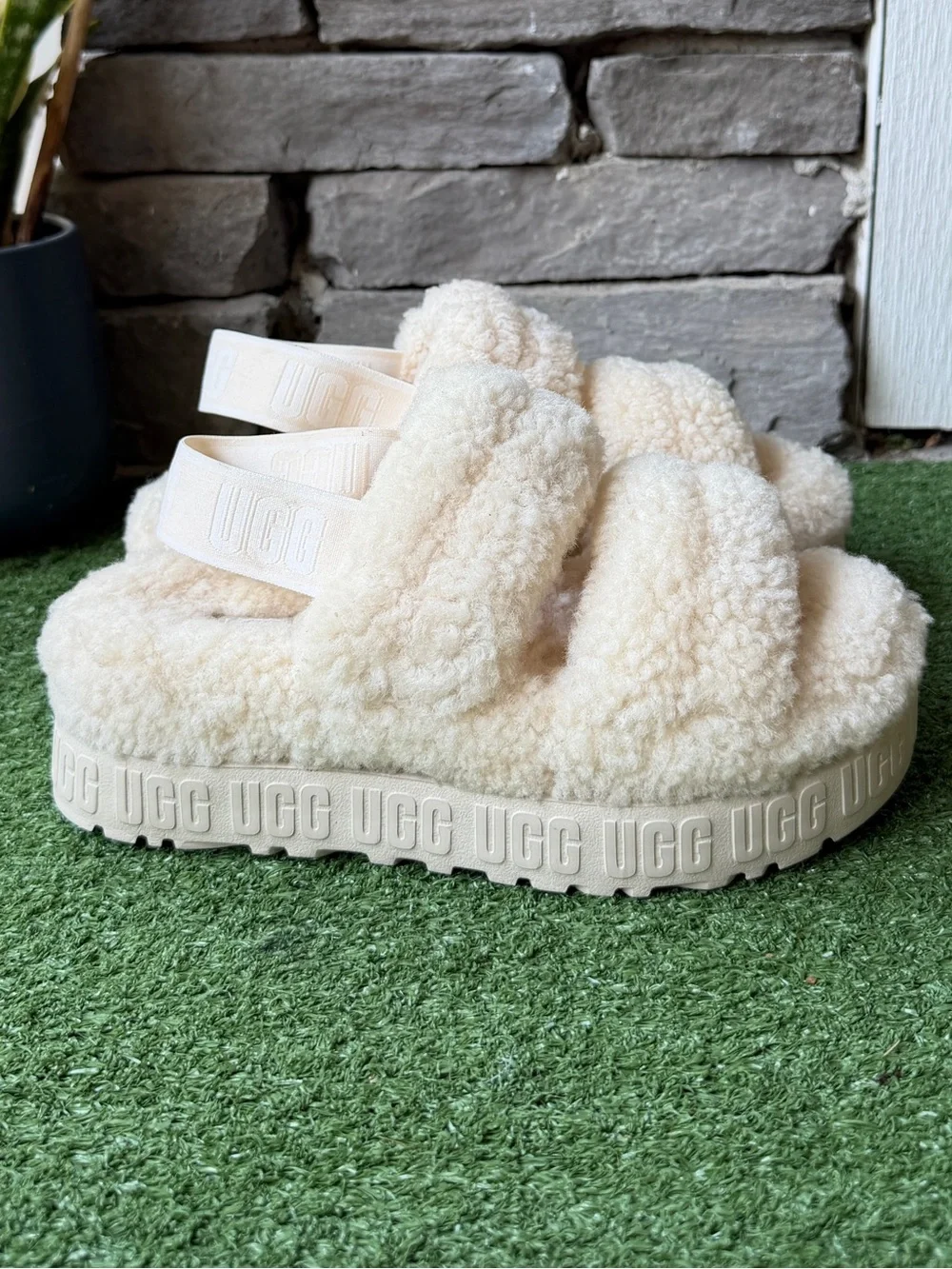 UGG Oh Fluffita Slingback Women’s Platform Sandals